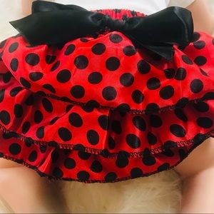 Cutest diaper cover and hair bow combo.